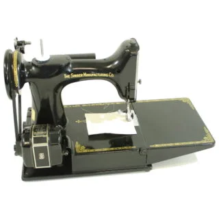 Reconditioned Singer featherweight fully serviced includes foot pedal and case