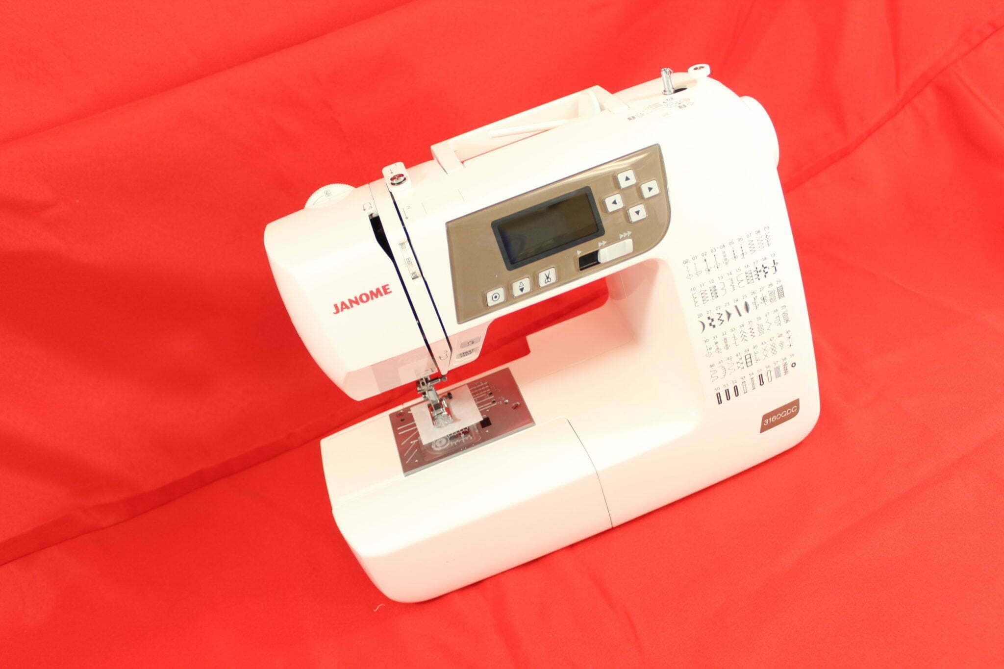 Janome 3160QDC Computerized Sewing Machine | VacuumsRUs