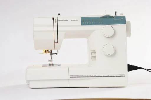 Husqvarna Viking Emerald 116 Sewing machine