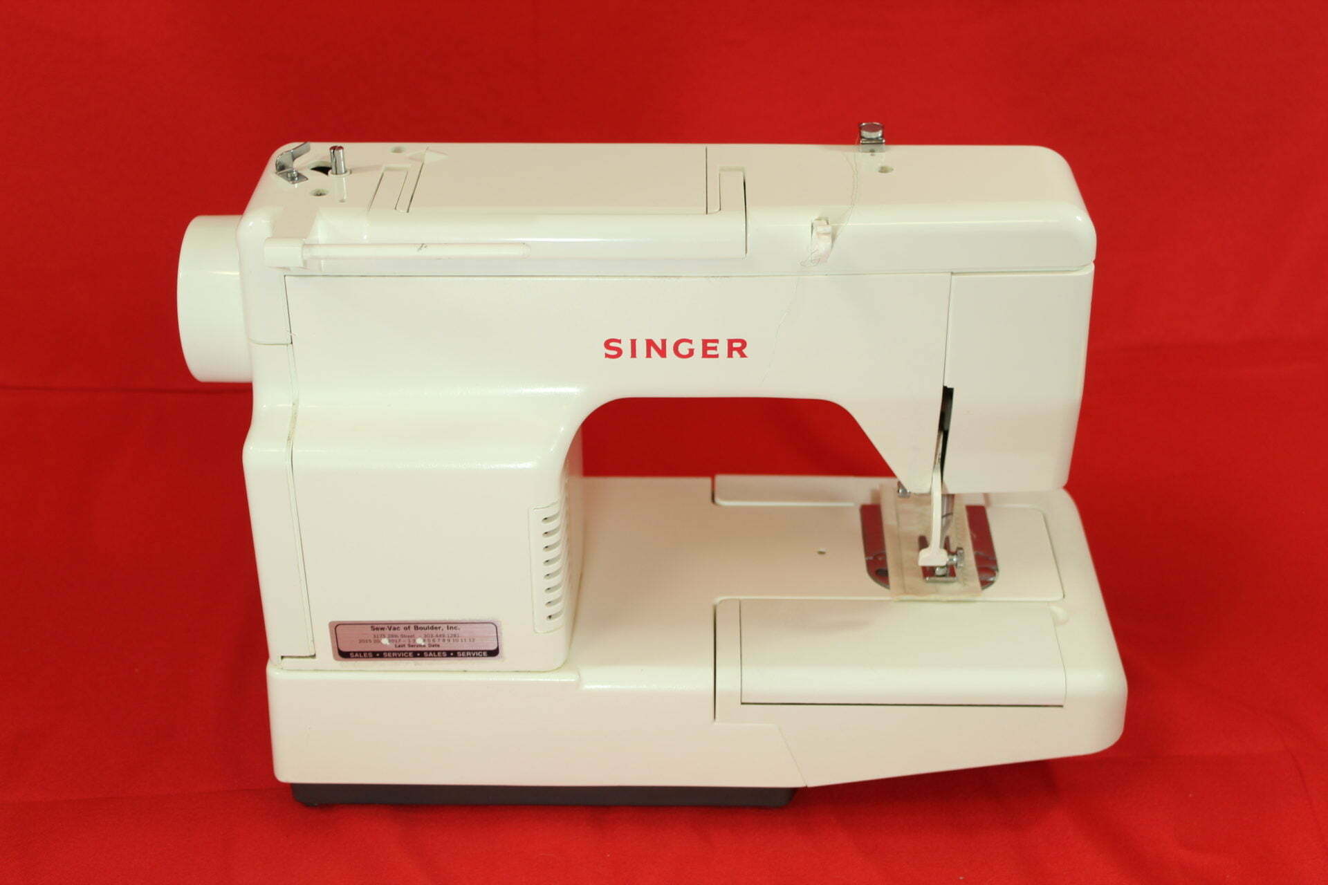 SINGER 5050C EASY THREAD SEWING MACHINE SERIAL NO. C32537081 TESTED AND  WORKS