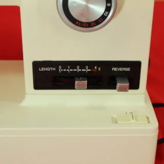 Reconditioned Singer 6233 Sewing Machine