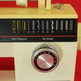 Reconditioned Singer 6233 Sewing Machine