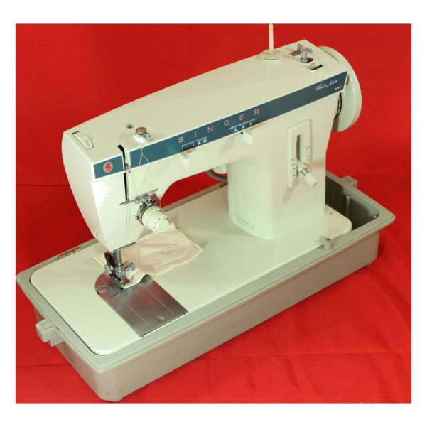 Reconditioned Vintage Singer Fashion Mate 257 Sewing Machine - VacuumsRUs