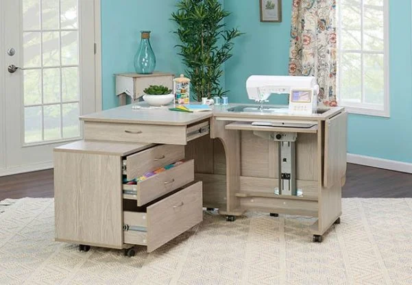 Quilter's Vision & Companion Chest in white - Image 4