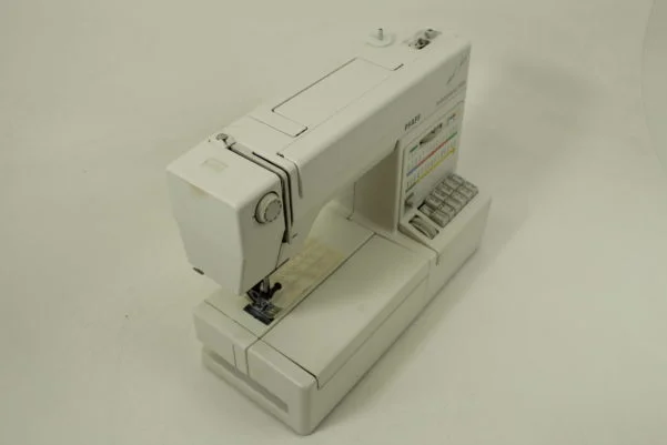 Pre-owned Pfaff Hobbymatic 955 Sewing Machine - Tested, Serviced, 90 Day Warranty - Image 3