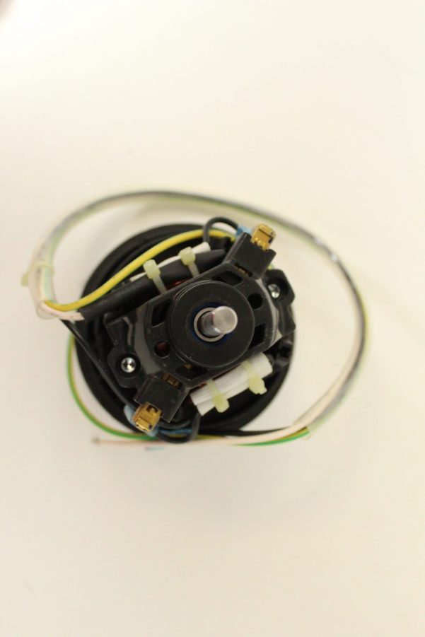Motor Vacuum motor 120V P2965 REPL Bissell repair part number: 1623837 - Image 4